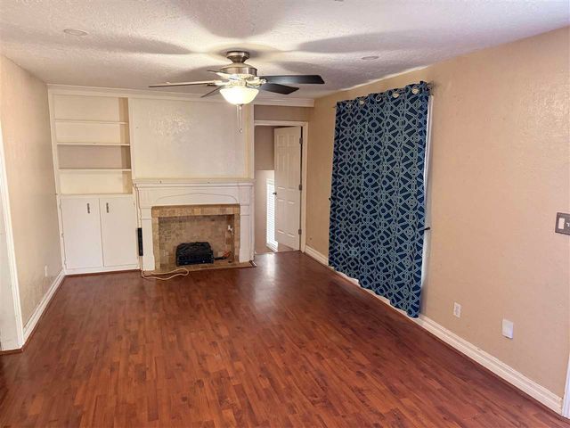 1726 NW Ash Ave, Lawton, OK 73507