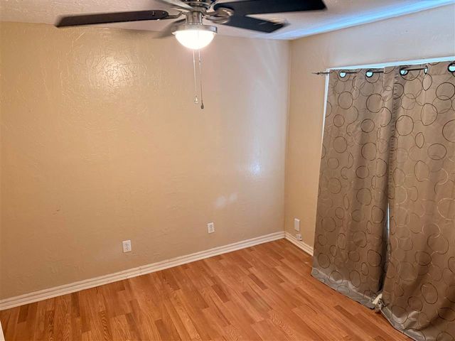 1726 NW Ash Ave, Lawton, OK 73507