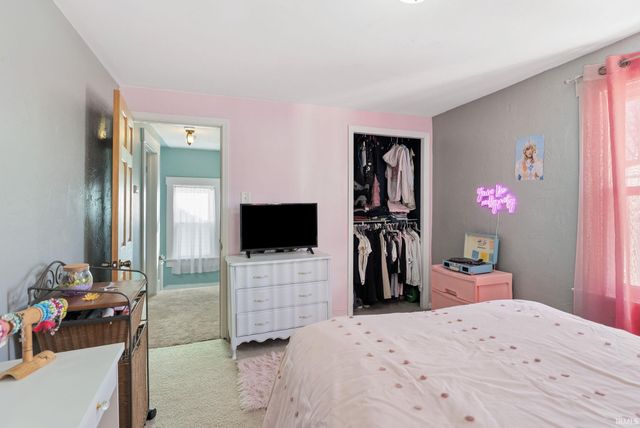 4332 Indiana Avenue, Fort Wayne, IN 46807