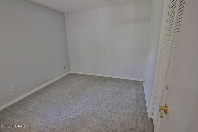 108 Gray Dove Court, Daytona Beach, FL 32119