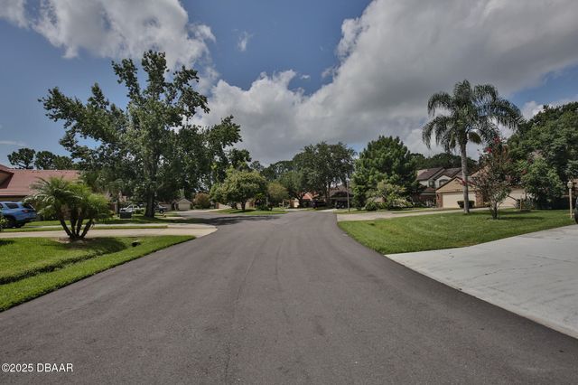108 Gray Dove Court, Daytona Beach, FL 32119