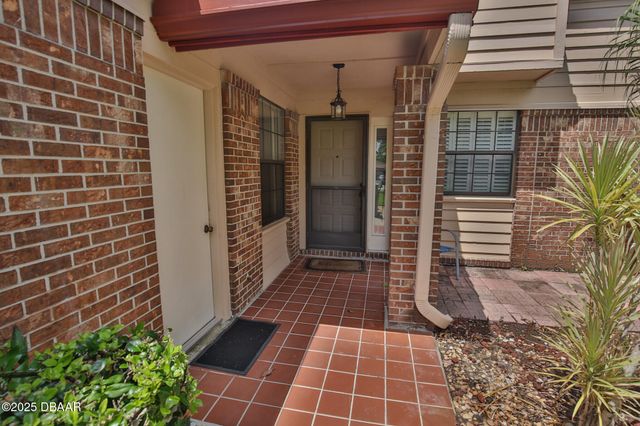 108 Gray Dove Court, Daytona Beach, FL 32119