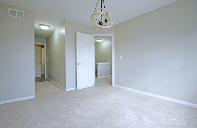 3152 Falling Waters Lane 3152, Lindenhurst, IL 60046