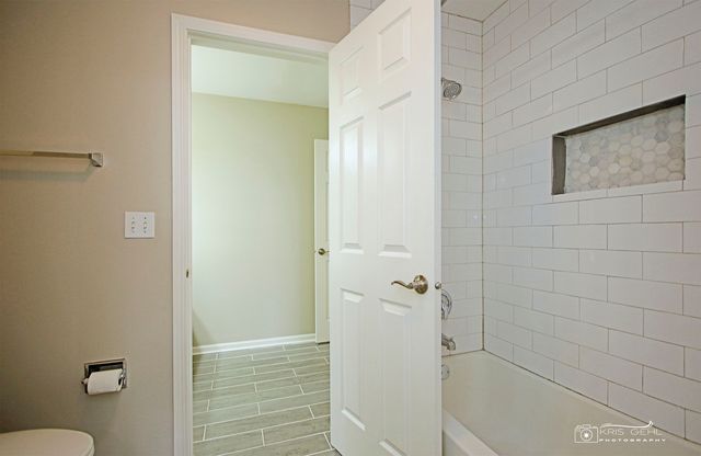 3152 Falling Waters Lane 3152, Lindenhurst, IL 60046