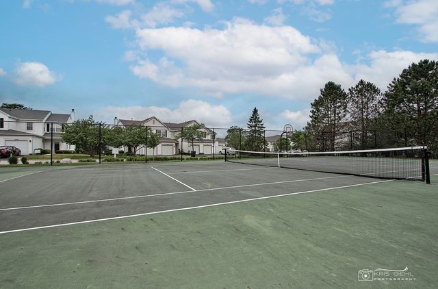 3152 Falling Waters Lane 3152, Lindenhurst, IL 60046