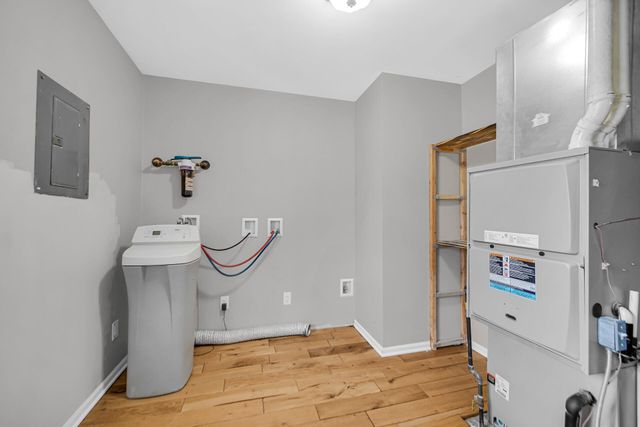 305 E Jackson Street, Chesterton, IN 46304