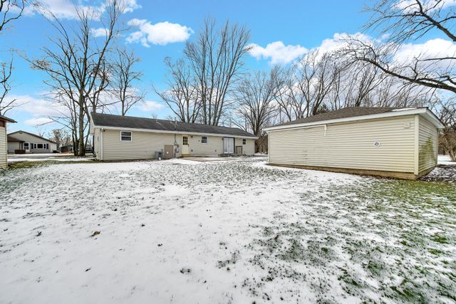 305 E Jackson Street, Chesterton, IN 46304