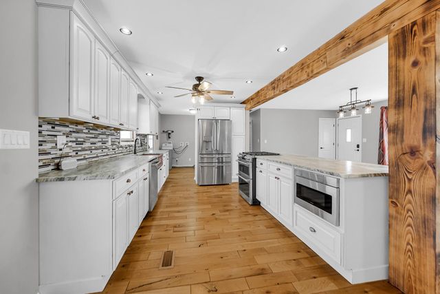 305 E Jackson Street, Chesterton, IN 46304