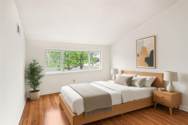 11204-11206 College Avenue, Kansas City, MO 64137