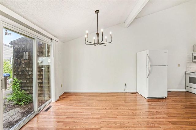 11204-11206 College Avenue, Kansas City, MO 64137