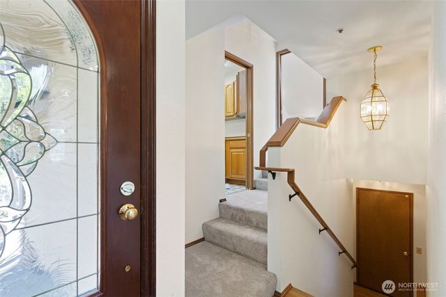 278 Lind Avenue NW, Renton, WA 98057