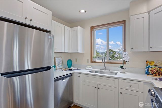 278 Lind Avenue NW, Renton, WA 98057