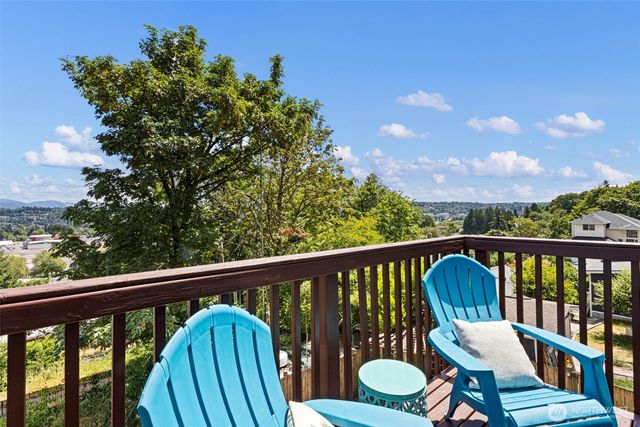 278 Lind Avenue NW, Renton, WA 98057