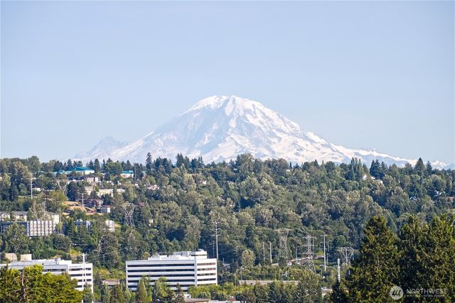 278 Lind Avenue NW, Renton, WA 98057