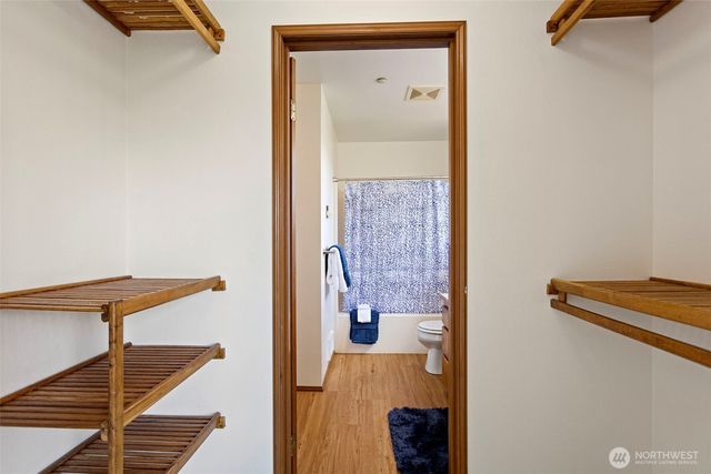 278 Lind Avenue NW, Renton, WA 98057