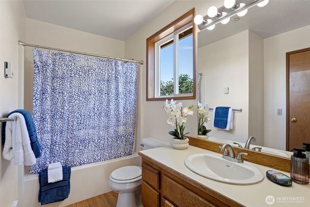 278 Lind Avenue NW, Renton, WA 98057