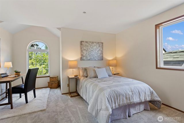 278 Lind Avenue NW, Renton, WA 98057
