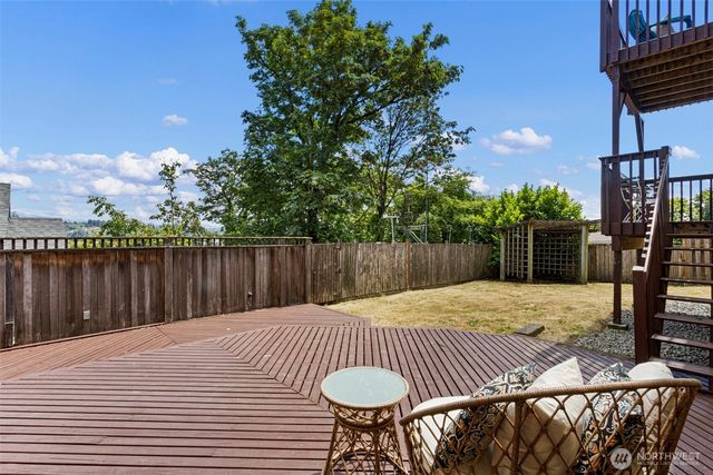 278 Lind Avenue NW, Renton, WA 98057