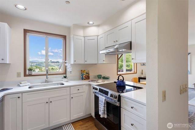 278 Lind Avenue NW, Renton, WA 98057