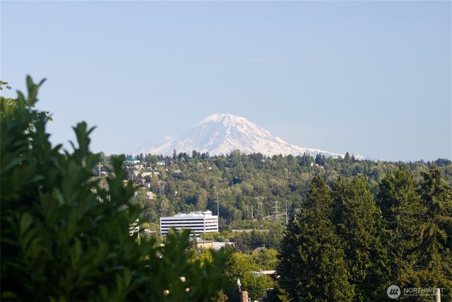 278 Lind Avenue NW, Renton, WA 98057