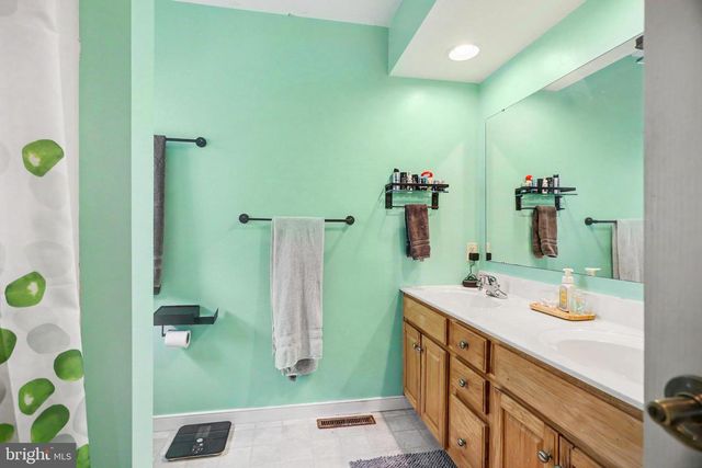 83 GENTLENESS DR, Ephrata, PA 17522