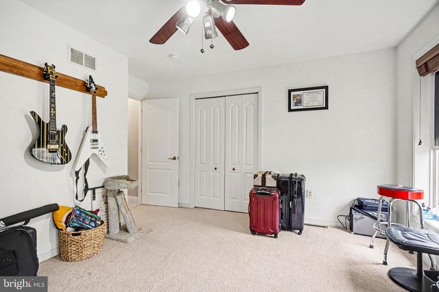 83 GENTLENESS DR, Ephrata, PA 17522