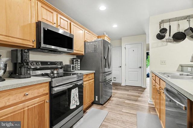83 GENTLENESS DR, Ephrata, PA 17522