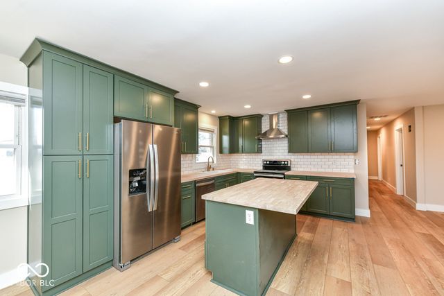 10640 Penn Drive, Indianapolis, IN 46280