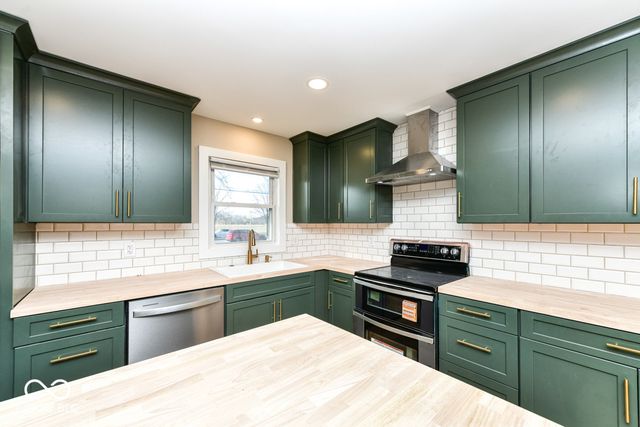 10640 Penn Drive, Indianapolis, IN 46280