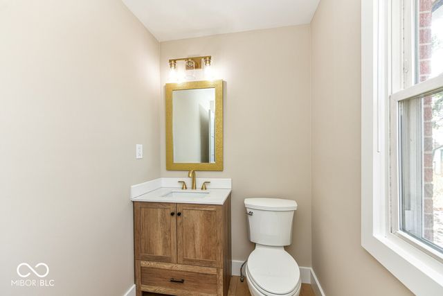 10640 Penn Drive, Indianapolis, IN 46280