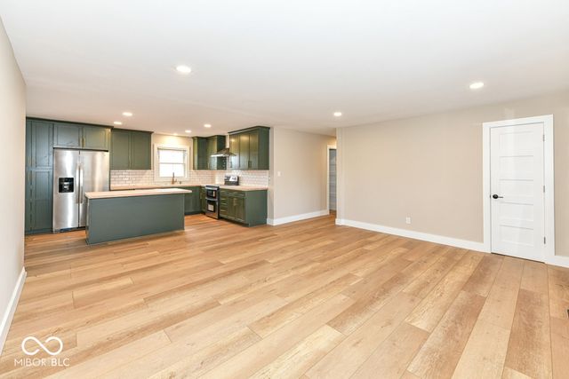 10640 Penn Drive, Indianapolis, IN 46280