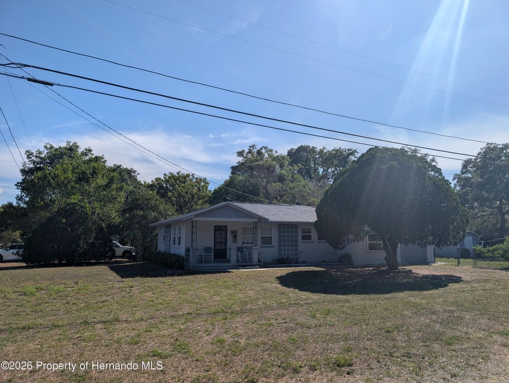 16288 Wilson Boulevard, Brooksville, FL 34604