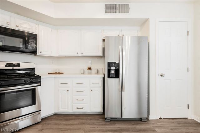 2636 Golden Sands Drive, Las Vegas, NV 89128