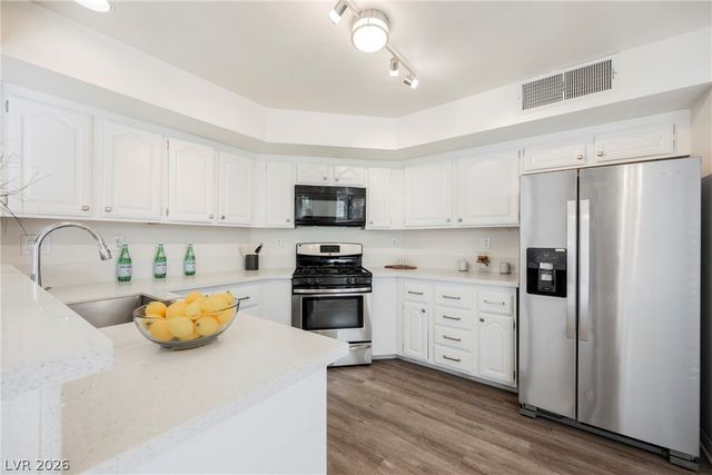 2636 Golden Sands Drive, Las Vegas, NV 89128