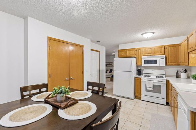 59 Landau Alcove, Woodbury, MN 55125