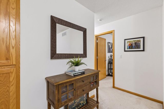 59 Landau Alcove, Woodbury, MN 55125