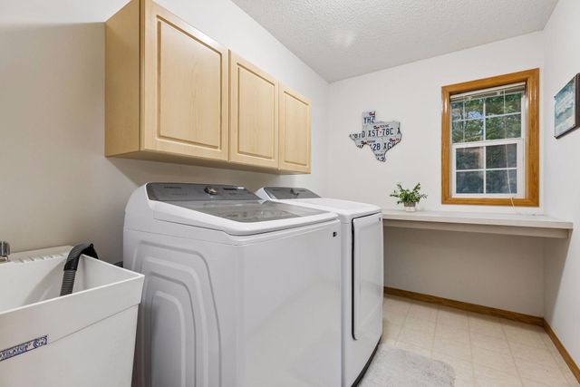 59 Landau Alcove, Woodbury, MN 55125