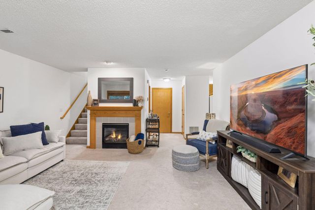 59 Landau Alcove, Woodbury, MN 55125