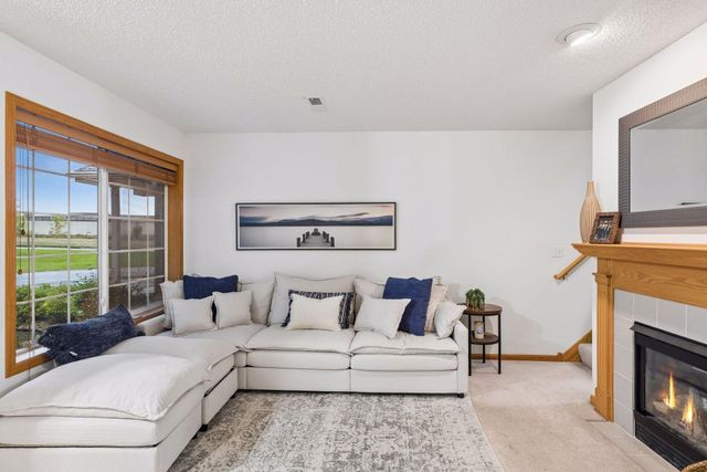 59 Landau Alcove, Woodbury, MN 55125