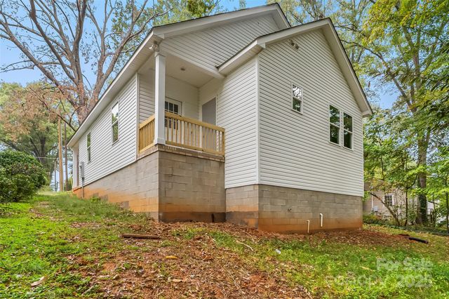 1701 5th Street, Statesville, NC 28677