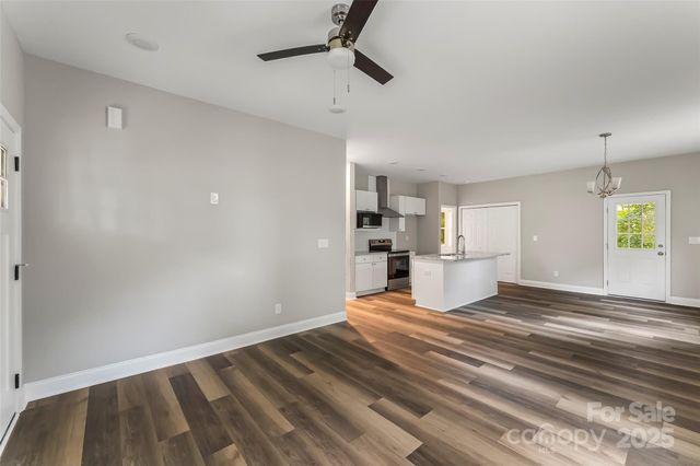 1701 5th Street, Statesville, NC 28677