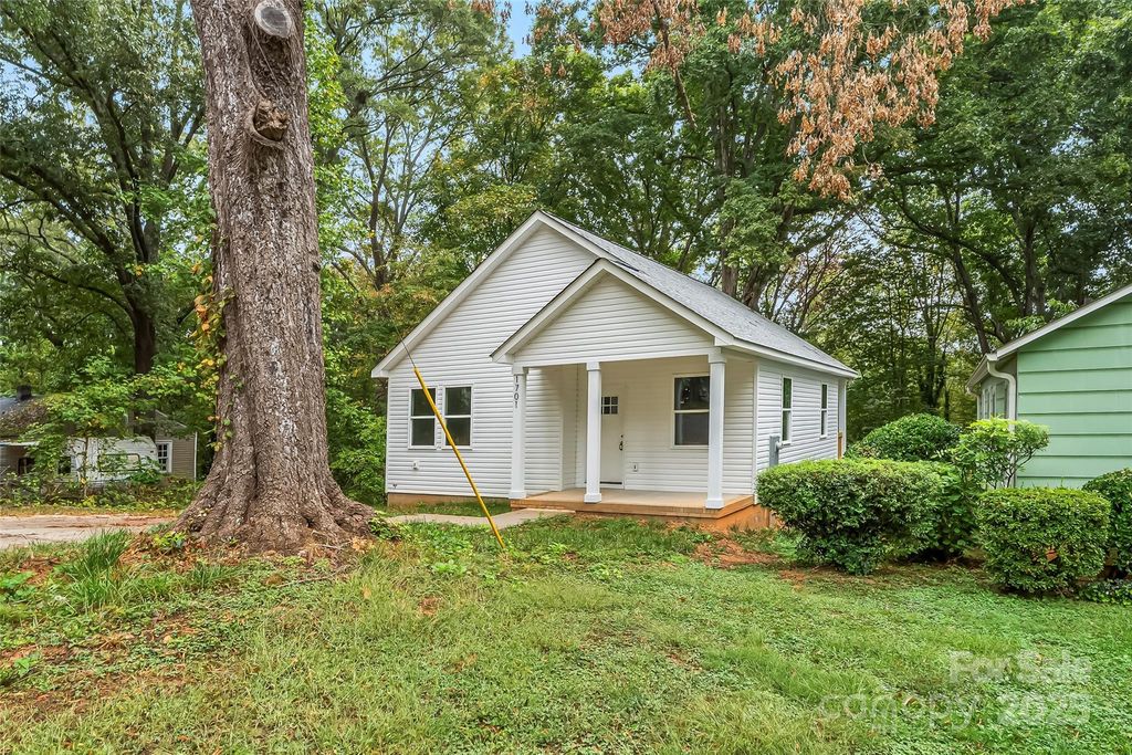 1701 5th Street, Statesville, NC 28677