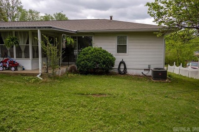 909 Dixie Street, Mountain Home, AR 72653