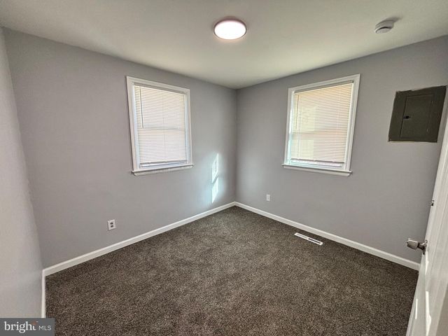 164 KINSLEY RD, Pemberton, NJ 08068