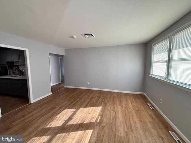 164 KINSLEY RD, Pemberton, NJ 08068