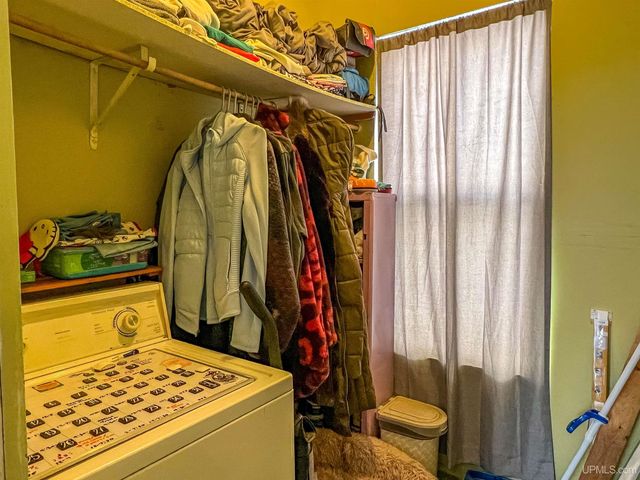 321 E Michigan Street, Marquette, MI 49855