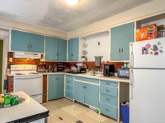 321 E Michigan Street, Marquette, MI 49855