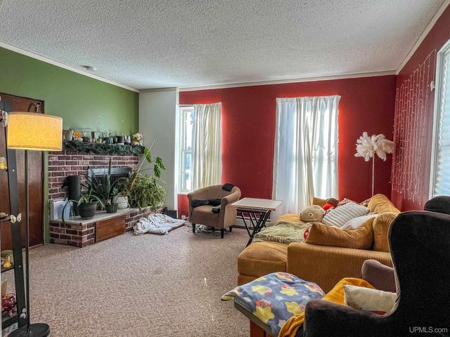 321 E Michigan Street, Marquette, MI 49855