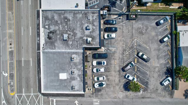 1900 E Oakland Park Blvd, Fort Lauderdale, FL 33306
