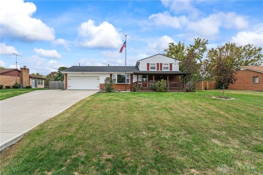 7461 Skylark Circle, Franklin, OH 45005